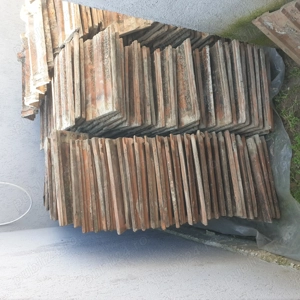              Țiglă de vânzare  .În stare foarte bună - imagine 2