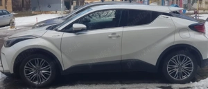 Toyota C-HR 2.0 HSD C-lassy CVT 2WD , 184 C.P , HYBRID, alb perlat - imagine 3