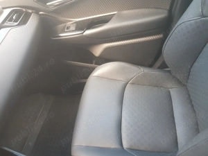 Toyota C-HR 2.0 HSD C-lassy CVT 2WD , 184 C.P , HYBRID, alb perlat - imagine 9