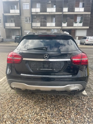 mercedes GLA 250 4 Matic - imagine 3