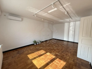 Spațiu comercial Birouri/ Notariat, Zona Centrala, Gh. Doja- Afi, Ploiești