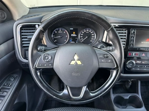 Mitsubishi Outlander 2.3 Diesel 150 CP 4x4 An 2017 - imagine 7