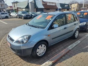 Ford fiesta benzina 13 fab 2008 preț 1650 euro 
