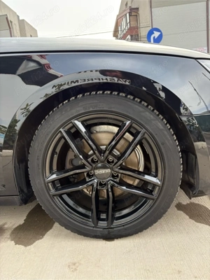 Audi A4 Avant 2.0 TDI Ultra S Tronic - imagine 8