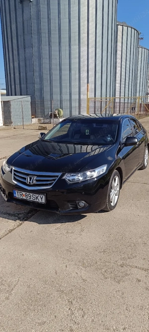 Vând Honda Accord 2.0 iVTEC benzină 2014