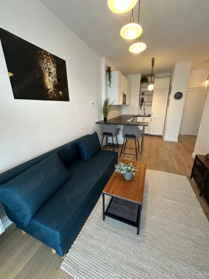 PF inchiriez apartament cu 2 camere si loc de parcare Silk District