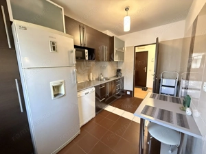 Apartament 2 camere, spațios, zona Republicii - Caraiman - imagine 5