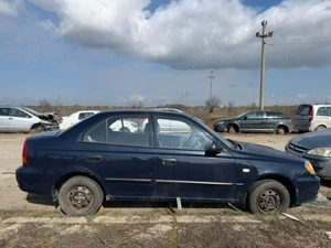 Dezmembram Hyundai Accent 1.3 16V MPI-SOHC An 2003 Cod motor: G4EA - imagine 3