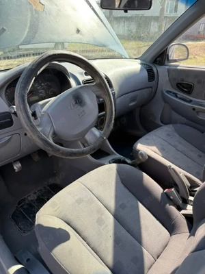 Dezmembram Hyundai Accent 1.3 16V MPI-SOHC An 2003 Cod motor: G4EA - imagine 6