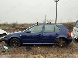 Dezmembrăm Volkswagen Golf 4 1.4 16V An 2001 Cod motor AKQ - imagine 3