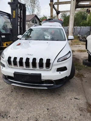 Dezmembram Jeep Cherokee Limited 4x4 2.2d An 2015 Cod motor LAU61 - imagine 4