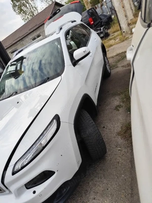 Dezmembram Jeep Cherokee Limited 4x4 2.2d An 2015 Cod motor LAU61 - imagine 2