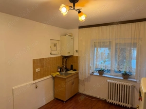 PF Vand garsoniera recent renovata in zona Galata - imagine 2