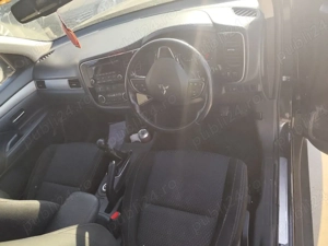 Dezmembram Mitsubishi Outlander III 2.2 DI-D 2.3 dci 4WD 132 kw An 2016 - imagine 7