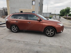 Dezmembram Mitsubishi Outlander III 2.2 DI-D 2.3 dci 4WD 132 kw An 2014 - imagine 6