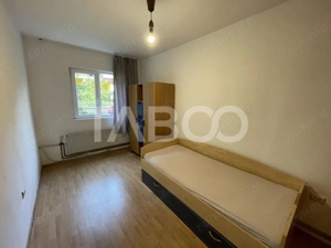 Apartament decomandat 93 utili curte proprie pivnita Sub Arini Sibiu - imagine 4