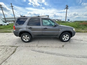 Dezmembram Ford Maverick 2.3 benzina 16V 110 kw An 2006 Cod motor GZ