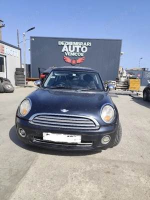 Dezmembram Mini Cooper R56 1.6 benzina An 2008 Cod motor N16B16A
