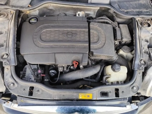 Dezmembram Mini Cooper R56 1.6 d 82 kw An 2014 Cod motor N47C16A - imagine 6