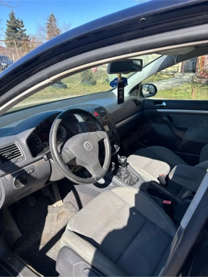 VW Golf 5 1.4 2004 Benzină Stare Buna - imagine 3