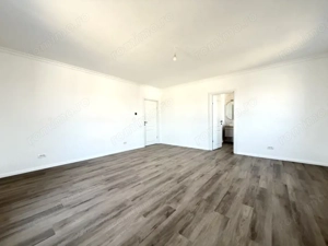 Duplex top, despartit prin garaj, 5 camere, 218 mp utili - Ghiroda - imagine 3