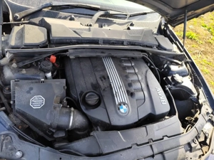 Dezmembram BMW Seria 3 E91 Lci 3.0 d 245 cp An 2011 Cod motor N57D30A - imagine 5