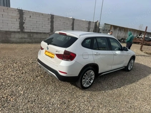 Dezmembram BMW X1 E84 x drive 2.0 d 143 Cp An 2012 Cod motor N47D20C - imagine 4