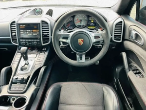 Dezmembram Porsche Cayenne 92A 4.8 GTS benzina 309 kw, 420 cp An 2015 - imagine 6