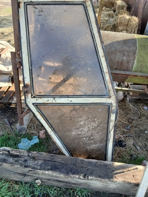 geam usa tractor Lambourghini. 105 cp - imagine 2