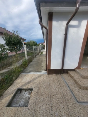 Casă de vânzare  - imagine 2