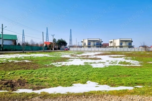 Teren intravilan de 2420 mp in Saftica, comuna Balotesti - strada Ion Lahovari - imagine 2