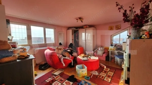 Casa tip Duplex cu piscina, 6 dormitoare in Sancraiu de Mures - imagine 13