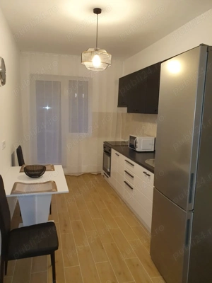 Inchiriez garsoniera premium zona Coresi Privat - imagine 4