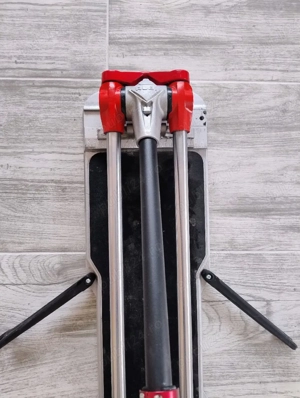 Mașină de tăiat gresie Rubi