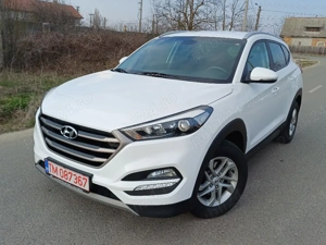 Hyundai Tucson-4WD-2.0Diesel-160000km