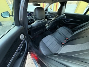 Mercedes E-Class 220d | 194cp | Aut | Bord digital | Burmester | Camera | Led  - imagine 18
