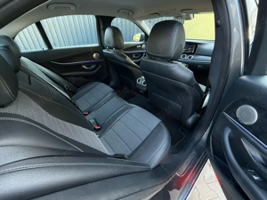 Mercedes E-Class 220d | 194cp | Aut | Bord digital | Burmester | Camera | Led  - imagine 17