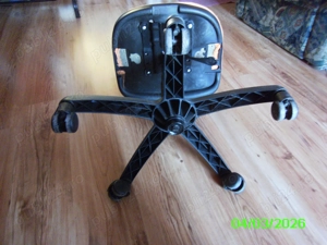 scaun cu roti fara spatar si 2 fotolii solide - imagine 5