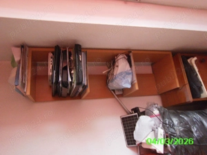 etajera cu 3 trepte si noptiera solida