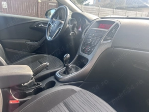 Opel Astra J anul 2017 - imagine 7