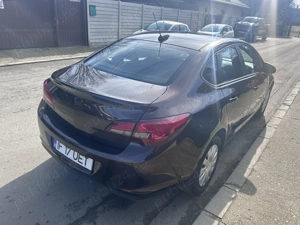 Opel Astra J anul 2017 - imagine 5