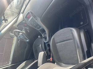 Opel Astra J anul 2017 - imagine 9