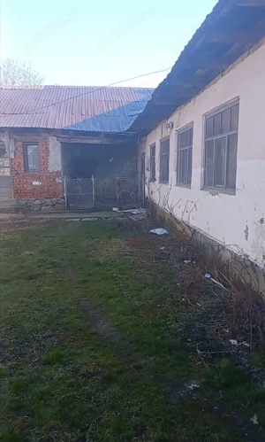 Casă de vanzare în Tincova 2 kilometri până la Comună, drum European E70 stații de autobuz Gară Etc  - imagine 6