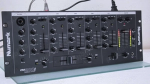 Mixer pasiv Numark CM200USB.