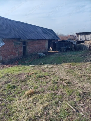 Casă de vanzare în Tincova 2 kilometri până la Comună, drum European E70 stații de autobuz Gară Etc  - imagine 9