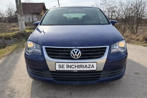 Închiriez VW Touran 7 locuri   Diesel, consum mic
