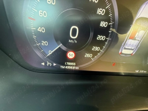 Vand Volvo XC 40, D3, 4x4 - imagine 10
