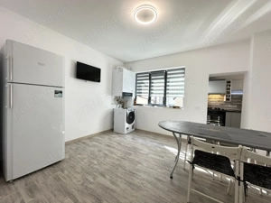 Vilă interbelică restaurată integral   proprietate rară Sinaia centru - imagine 4