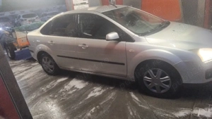 vând Ford focus  - imagine 3