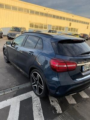 Mercedes-Benz GLA250 4matic automat cu garantie Noiembrie 2027 - imagine 3